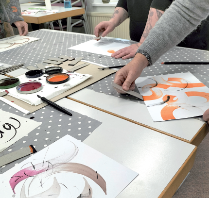 Öffnet die Seite 'Sommerworkshop Kalligrafie'